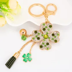 Crystal clover & tassels - keychainKeyrings