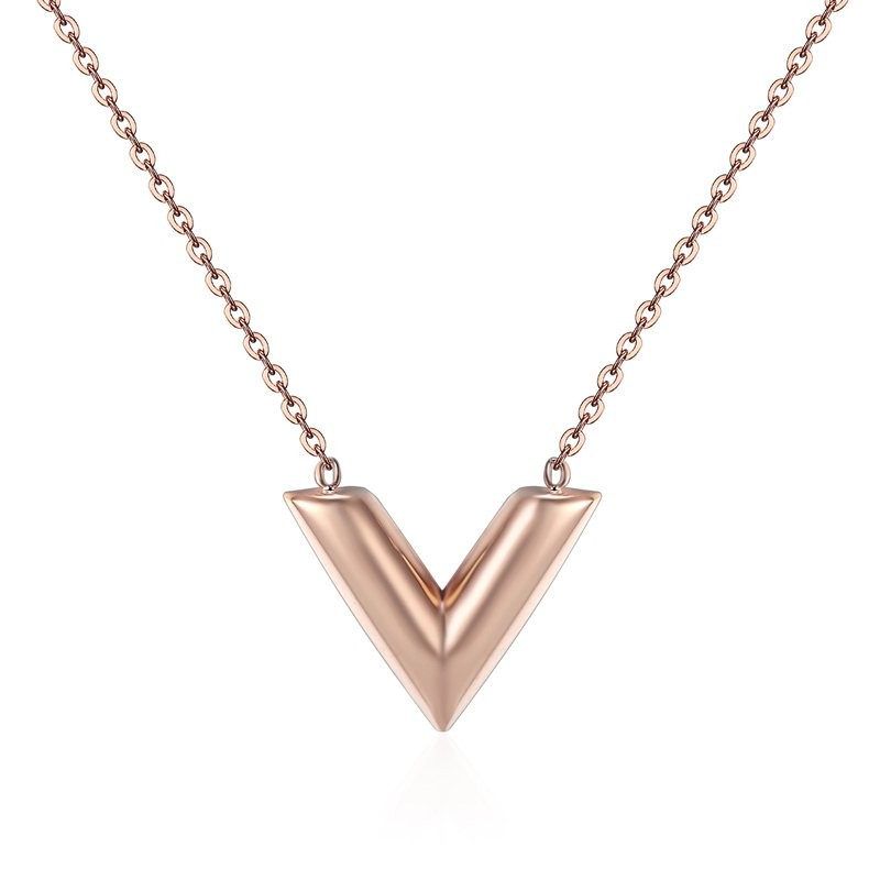 V Letter pendant with necklace - stainless steelNecklaces