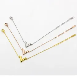 Stereoscopic V Charm Bracelet - Titanium SteelArmbanden