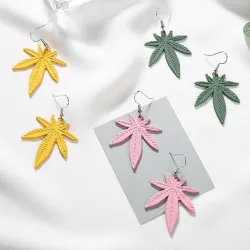Hemp Leaves - Dangle Earrings - Geometric Drop EarringsOorbellen