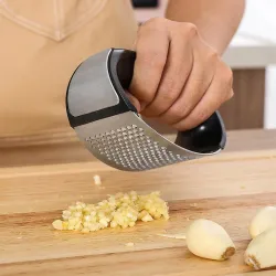 304 Garlic Press - Household - Manual - KitchenMessenslijpers
