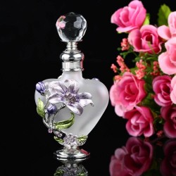 Vintage - heart shaped glass perfume bottle - refillable - hand painted - 5mlPerfume