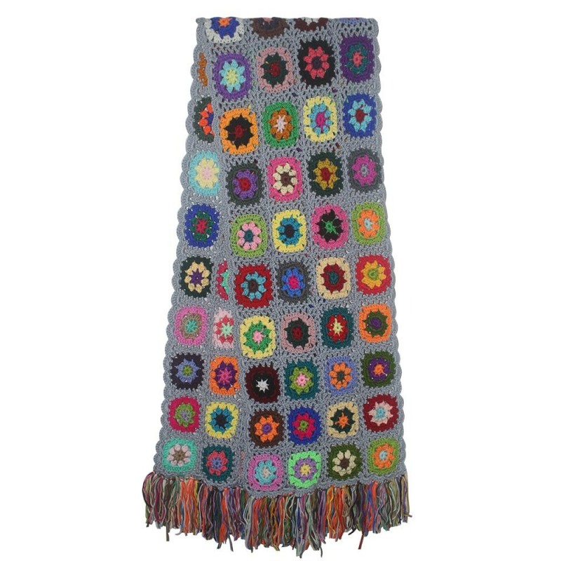 Handgemaakte gehaakte sjaal - met bloemen - met kwastjes