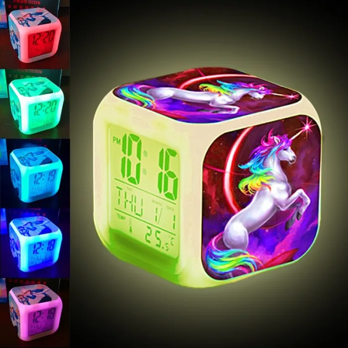 Cube shaped clock with unicorn - digital - LED - color changingClocks