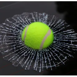 Tennisbal - gebroken ruit - auto stickerStickers