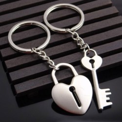 Couple keychain - key / heart shaped lock - 2 piecesKeyrings