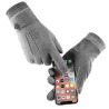Elegant warm gloves - touchscreen function - with a decorative buttonGloves