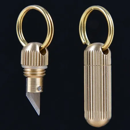 Keychain with mini knife - stainless steelKeyrings