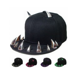 Trendy baseball hoed - met spike klinknagels - Hip Hop / punk / rock stijlPetten & Hoeden