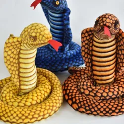 Cobra-vormig kussen - knuffelKnuffels