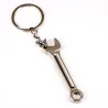 Sleutelhanger met metalen gereedschap - sleutel / hamer / zaag / bijl / moersleutel / electrodrill / schaarSleutelhangers