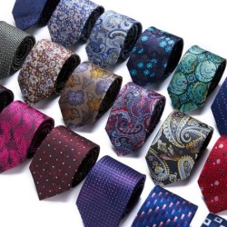 Fashionable silk tie