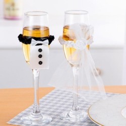Hochzeitstischdekoration - Weinglasabdeckung - Braut- / Bräutigamkostüm