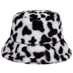 Warme Wintermütze - Bucket-Style - Leoparden- / Kuhmuster