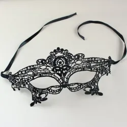 Venetian black lace eye maskMasks