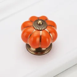 Vintage meubelknop - handvat - pompoenvormMeubels