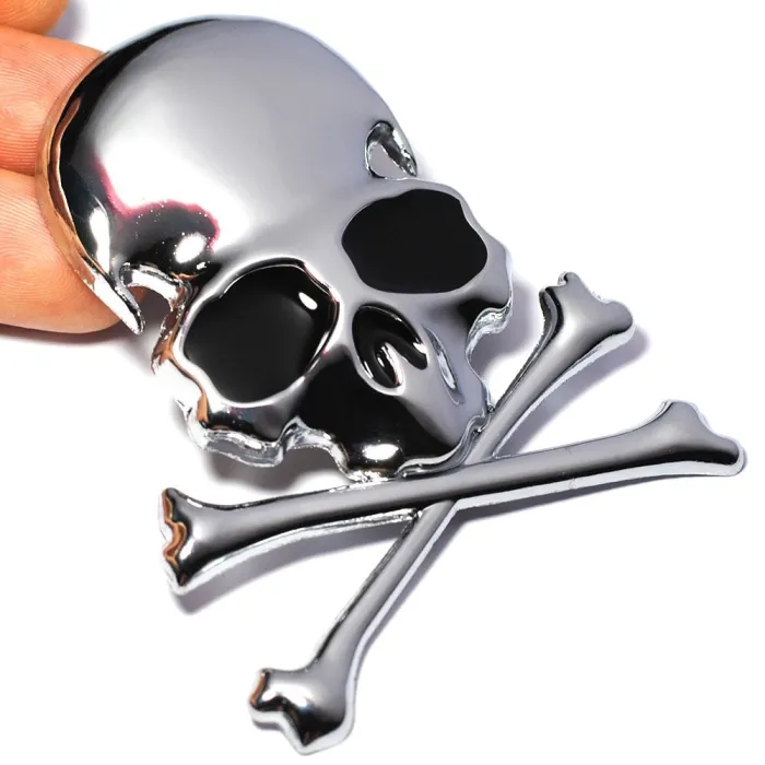Metalen schedel / botten - embleem - autostickerStickers