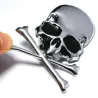 Metalen schedel / botten - embleem - autostickerStickers