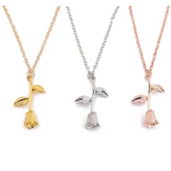 Elegante ketting met rozen hangerKettingen