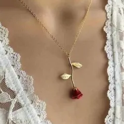 Elegante ketting met rozen hangerKettingen