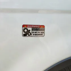 Grappige autosticker - Waarschuwing in machinesStickers