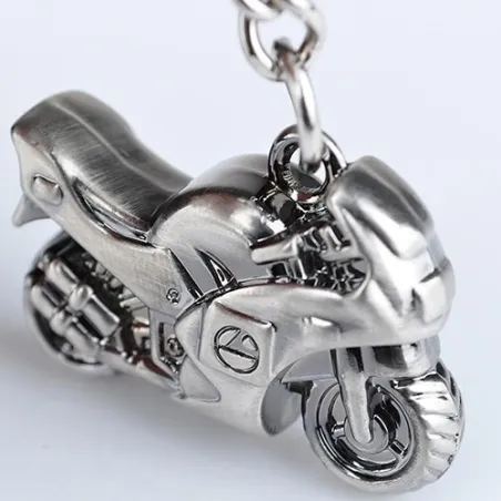 Metalen sleutelhanger met motorSleutelhangers