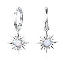 Round earrings with a star / opalOorbellen