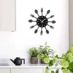 Moderne wandklok - met keukenbestekKlokken