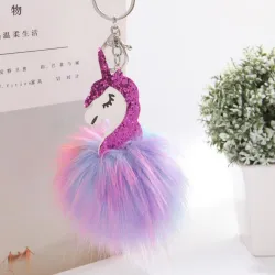 Unicorn & furry pom pom keychain keyringSleutelhangers
