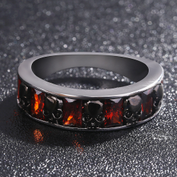 Kristallroter Retro Gothic Ring mit Totenköpfen - unisex