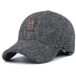 Winter baseball cap met oorkleppenHoeden & Petten
