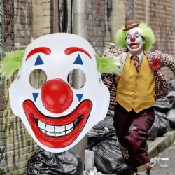 Joker mask for Halloween & masqueradesMaskers