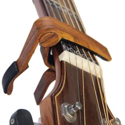 Aluminum capo for electric & acoustic guitars - clipGitaar