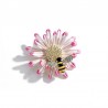 Crystal bee and daisy - an elegant broochBroches